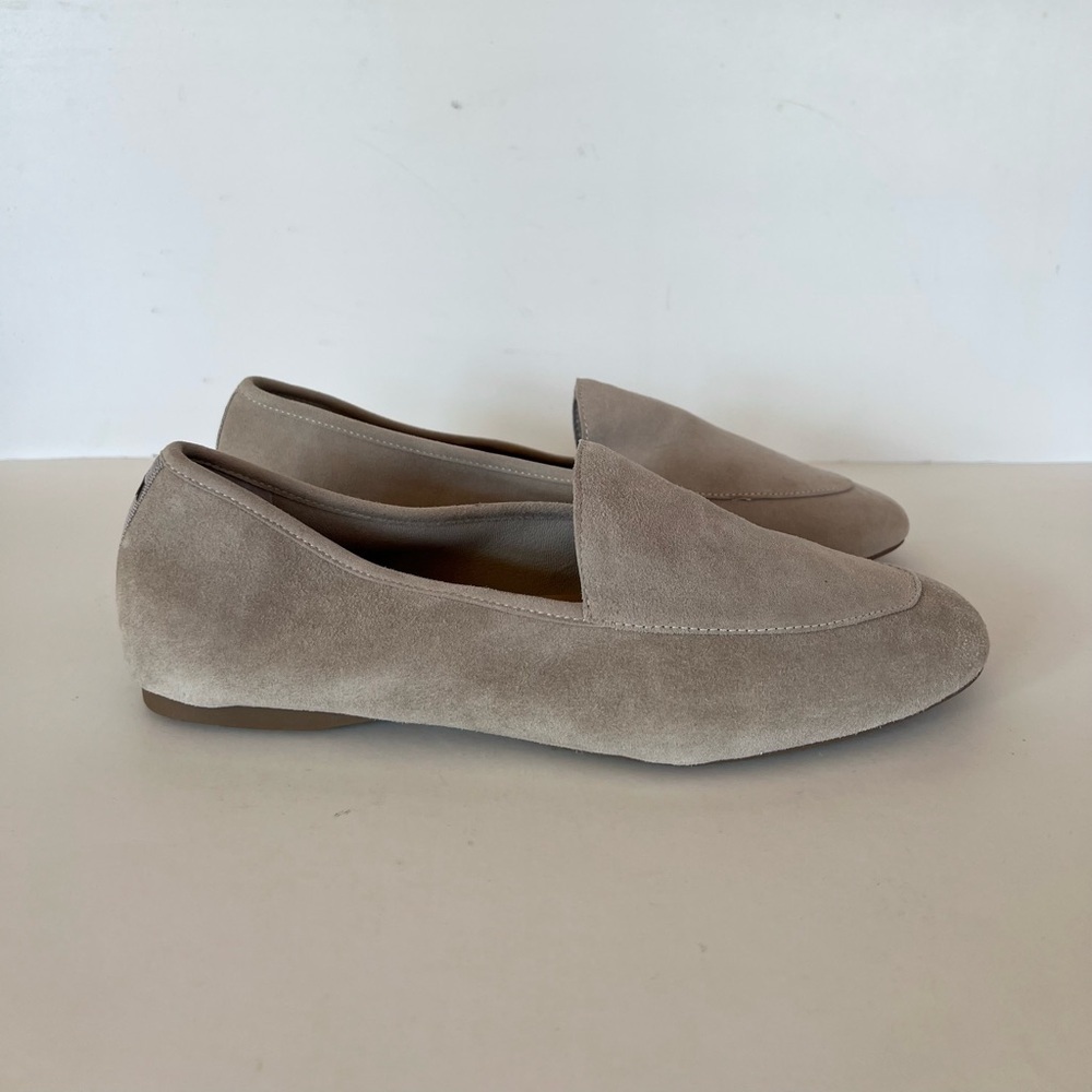 Birdies The Vesper Starling Suede Pull -On Flat Loafers in Stone Gray, size 8
